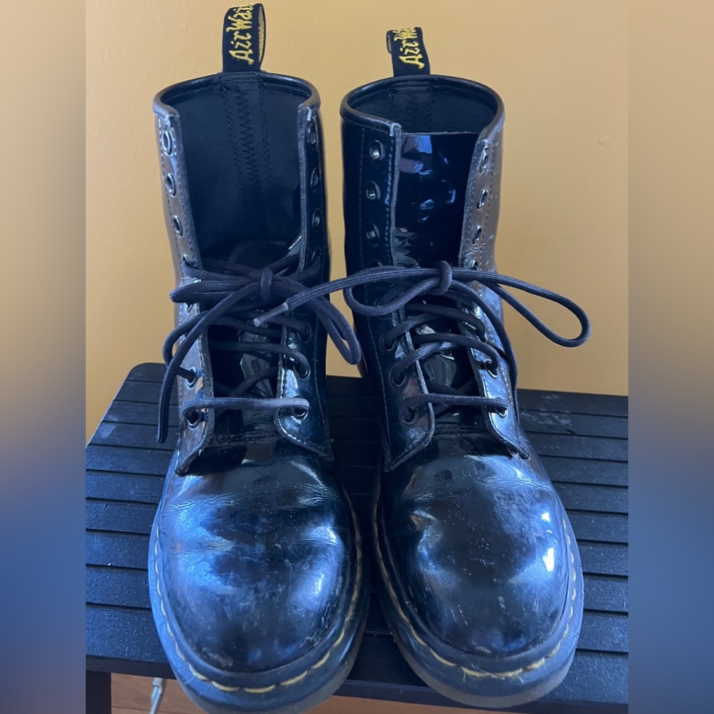 Doc Martens - Picture 3 of 4